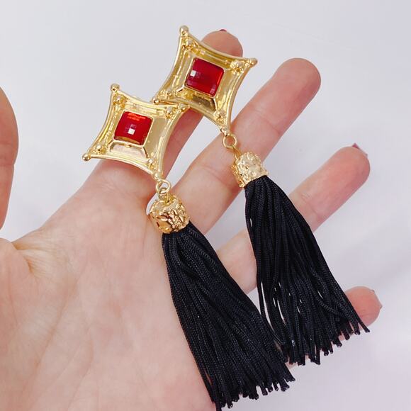 Vintage 1980s Gold Tone Red Glass Long Black Tassel Clip On Runway Earrings - Picture 7 of 12